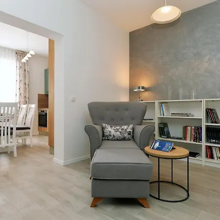 Q Apartament Murter